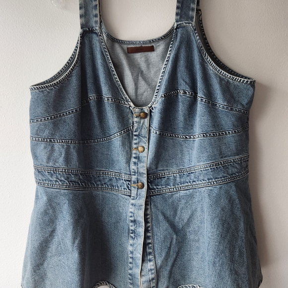 eshakti Light Blue Denim Tank with Leather Logo Patch - Picture 5 of 8